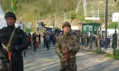 Ekofəalları polis və daxili qoşunlar əvəz etdi