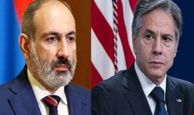 Paşinyan Blinkenlə telefonla danışıb