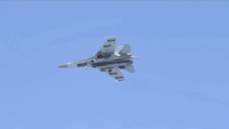 İran Rusiyadan aldığı Su-35S təyyarəsini nümayiş edib