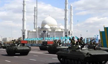 Qazaxıstan hansı ölkələrdən silah alır?