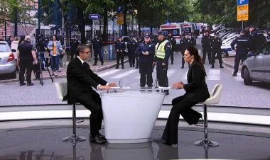 Serbiyada məktəblər silahlı polis tərəfindən qorunacaq