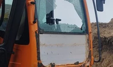 Ermənilər ekskavatorumuzu atəşə tutdu