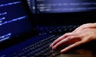 200 min dövlət işçisinin şəxsi məlumatı internetə sızıb