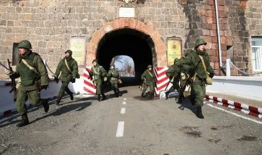 Rusiya hərbçiləri Ermənistanda hərbi təlimlər keçiriblər