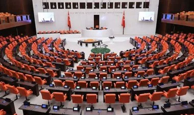 Türkiyədə 10 partiya lideri deputat seçilib