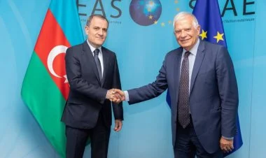 Ceyhun Bayramov Brüsseldə Cozef Borrellə görüşüb