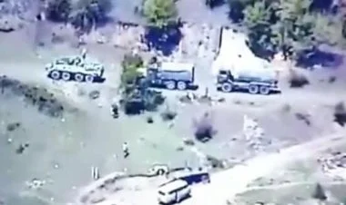 Erməni Qarabağda rusların müşayiəti ilə yenə silah daşıyır
