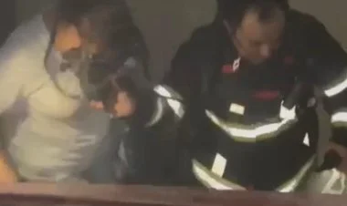 Bakıda çoxmərtəbəli yaşayış binasında yanğın olub