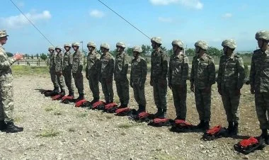 Azərbaycanda komandolar hazırlanır VİDEO