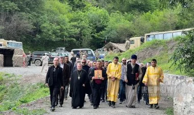 Dini icmalar Kəlbəcərdəki Xudavəng monastırını ziyarət edib