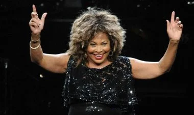 Məşhur amerikalı müğənni Tina Törner vəfat edib