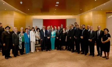 İsxak Hersoq Azərbaycanın yəhudi icması ilə görüşüb