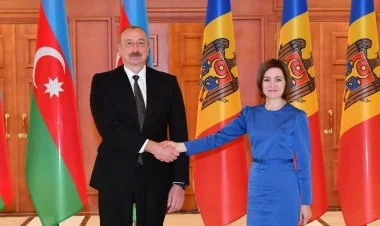 Kişineuda İlham Əliyev Maya Sandu ilə görüşüb