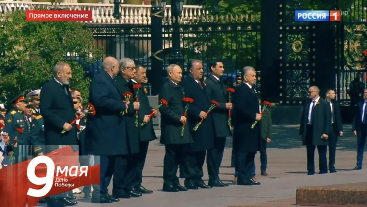 Kiyev Moskva paradında iştirak edən MDB rəhbərlərini qınadı