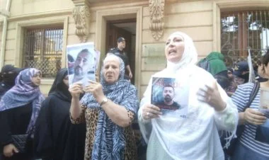 Dini fəalların qohumları Baş Prokurorluğa etiraz ediblər