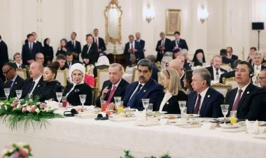 Ərdoğan mərasim iştirakçılarına yemək verdi FOTOREPORTAJ