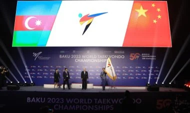 Taekvondo üzrə dünya çempionatının keçici bayrağı Çinə keçdi