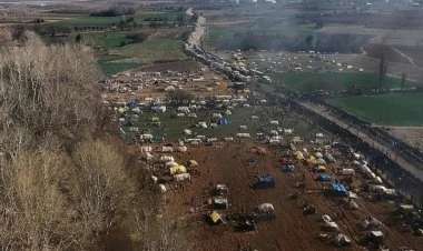 Yunanıstan Türkiyə ilə sərhədə hasar çəkmək istəyir