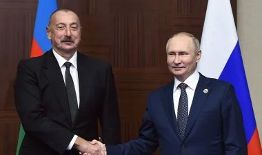 İlham Əliyev Putini təbrik etdi