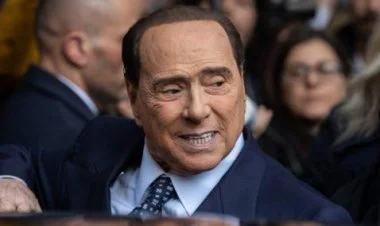 Silvio Berluskoni vəfat edib