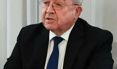 Qərbi Azərbaycanın tarixinə dair dərslik yoxdur