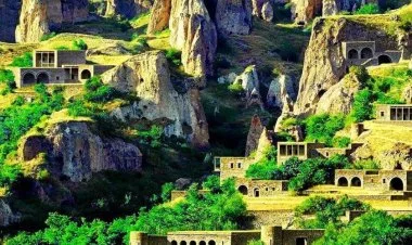 Qərbi Zəngəzur abidələri: Xınzirək (Xndzoresk) kəndi