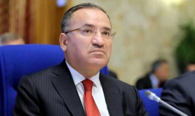 Bəkir Bozdağ vitse-spiker seçildi