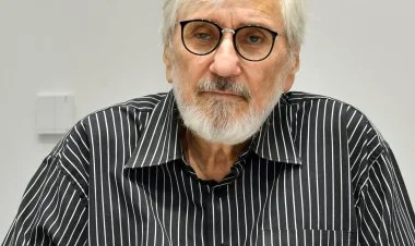 Rejissor Oqtay Mir-Qasımın ad günüdür
