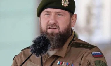 Bir nəfərin təkəbbürü