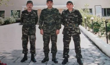 "Şəxsiyyət", "dahi" xitabları kimlərə aiddir?
