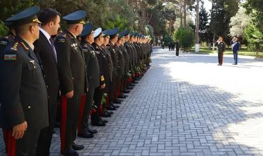 Nazir yeni generallara rütbələrini təqdim etdi FOTO