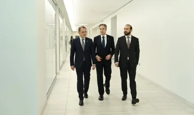 Ceyhun Bayramovla Mirzoyanın görüşü başladı