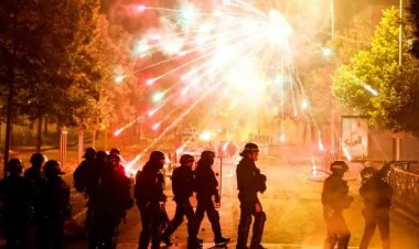 Fransada komendant saatı elan edilib FOTO