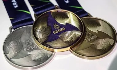 İtaliya III Avropa Oyunlarında medal sırasında liderdir