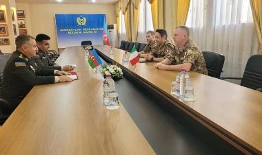 Bakıda Azərbaycan və İtaliya hərbçiləri görüşüb FOTO