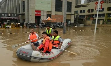 Çində daşqınlar 15 nəfərin həyatına son qoyub