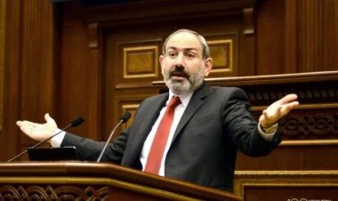 Paşinyan separatçı silahlı birləşmələrin fətvasını verdi