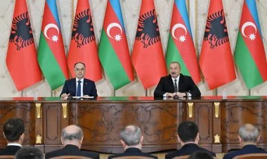 Prezidentlər mətbuata bəyanatlarla çıxış etdilər VİDEO