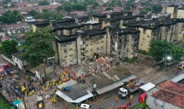 Braziliyada bina çöküb