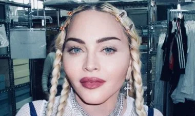 Madonna huşsuz vəziyyətdə xəstəxanaya yerləşdirilib