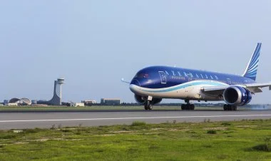 Naxçıvana uçan təyyarə geri qayıtdı