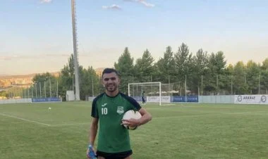 Azərbaycanlı futbolçu İrəvanda