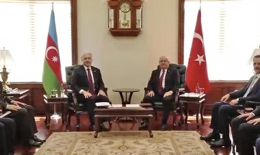 Türkiyənin müdafiə naziri Əliyevin köməkçisini qəbul etdi