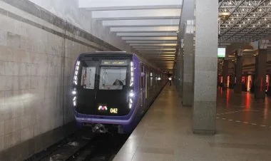 Bakı metrosunun “20 Yanvar” stansiyasını tüstü bürüyüb