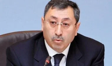 Xələf Xələfov vəzifəsindən azad edildi
