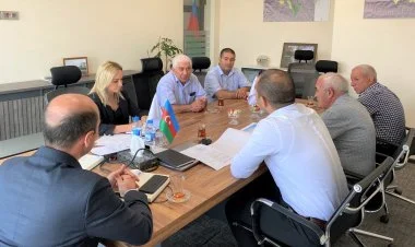 Qubadlının Mahruzlu kənd nümayəndələri ilə görüş keçirilib