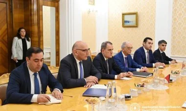 XİN Moskva görüşü barədə məlumat yaydı