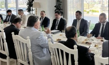 Hikmət Hacıyev: Başqa yol yoxdur! Oyun bitdi!