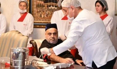 Şeyx Allahşükür Paşazadə qan verdi