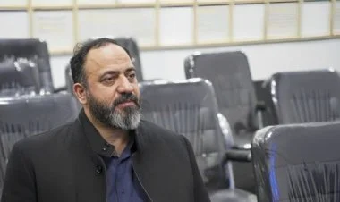 İslami dəyərləri qoruyan məmurun kişi ilə videosu yayılıb